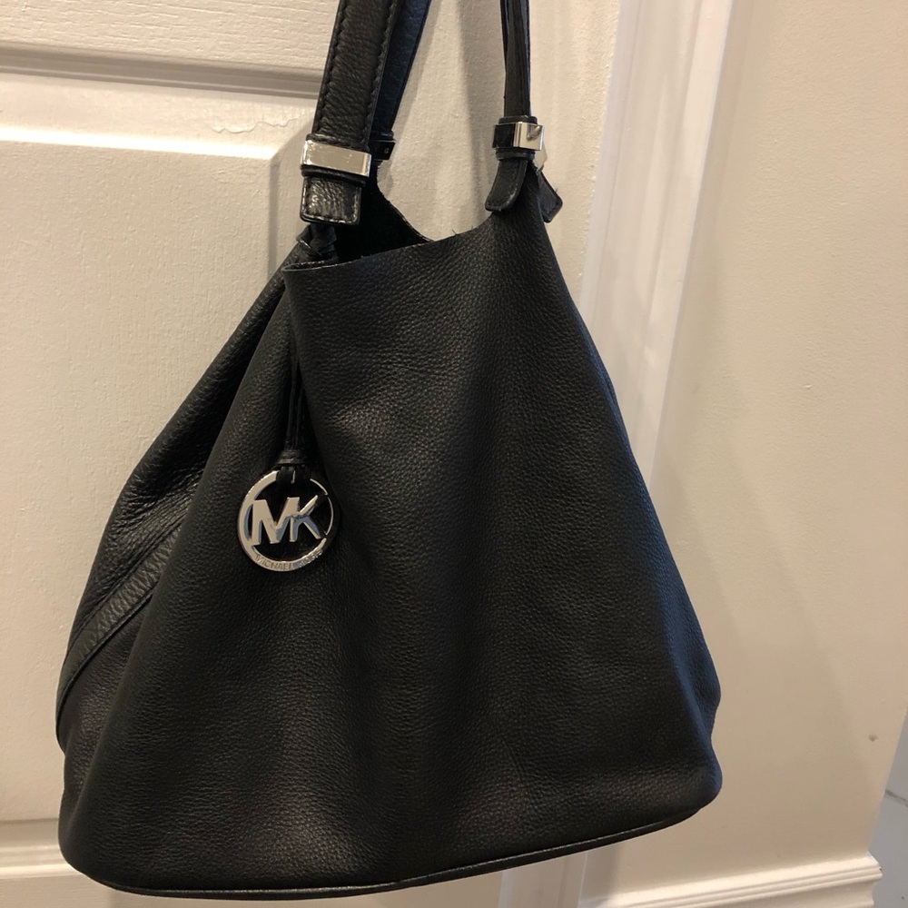 Michel kors hand bag